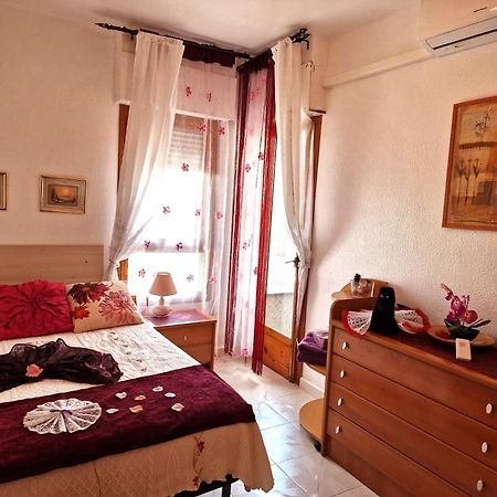 Apartamento Berry Playa Naufragos Torrevieja Dış mekan fotoğraf