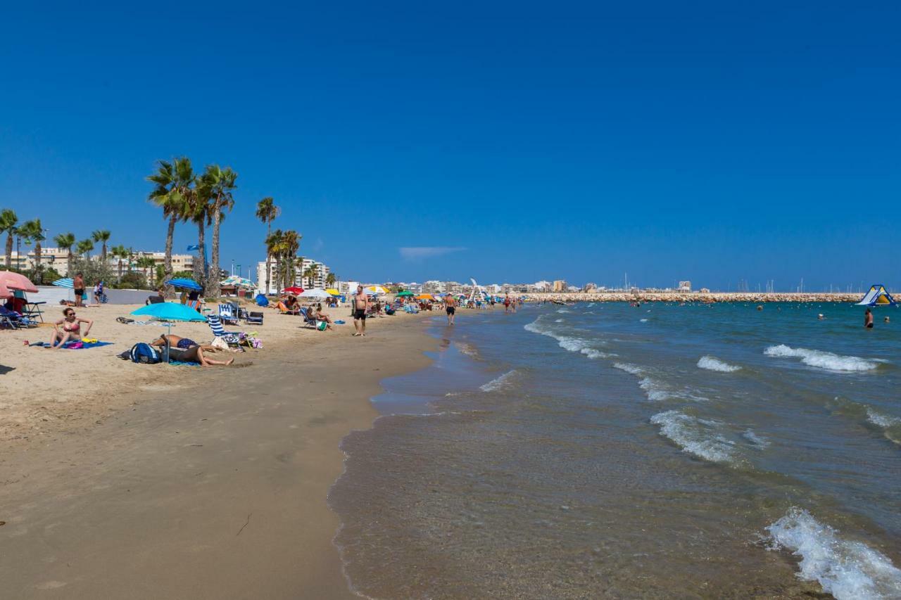 Apartamento Berry Playa Naufragos Torrevieja Dış mekan fotoğraf